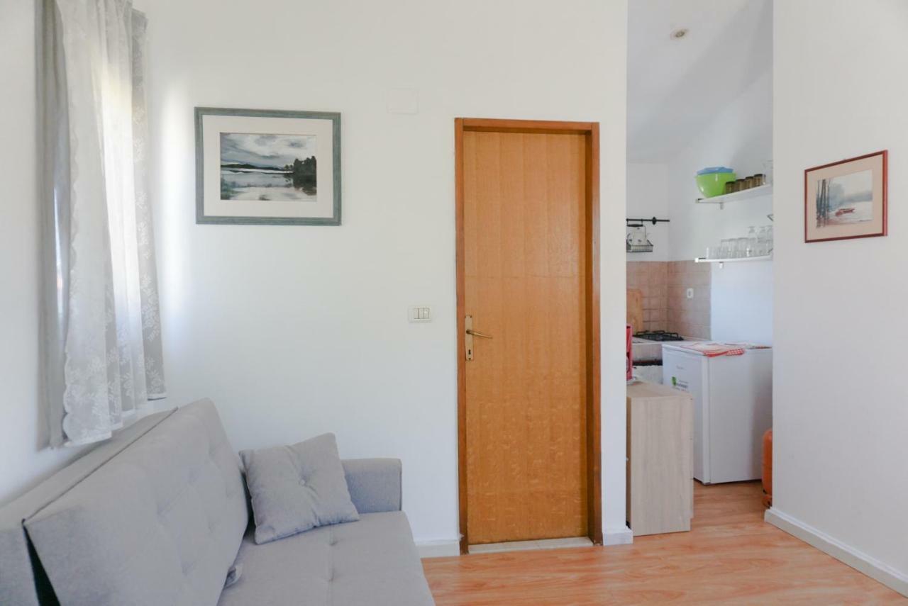 Sonja Apartment Premantura Exterior foto